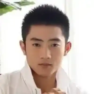 唐依童