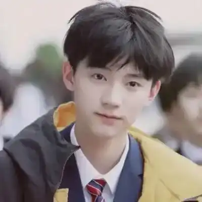 仰映容
